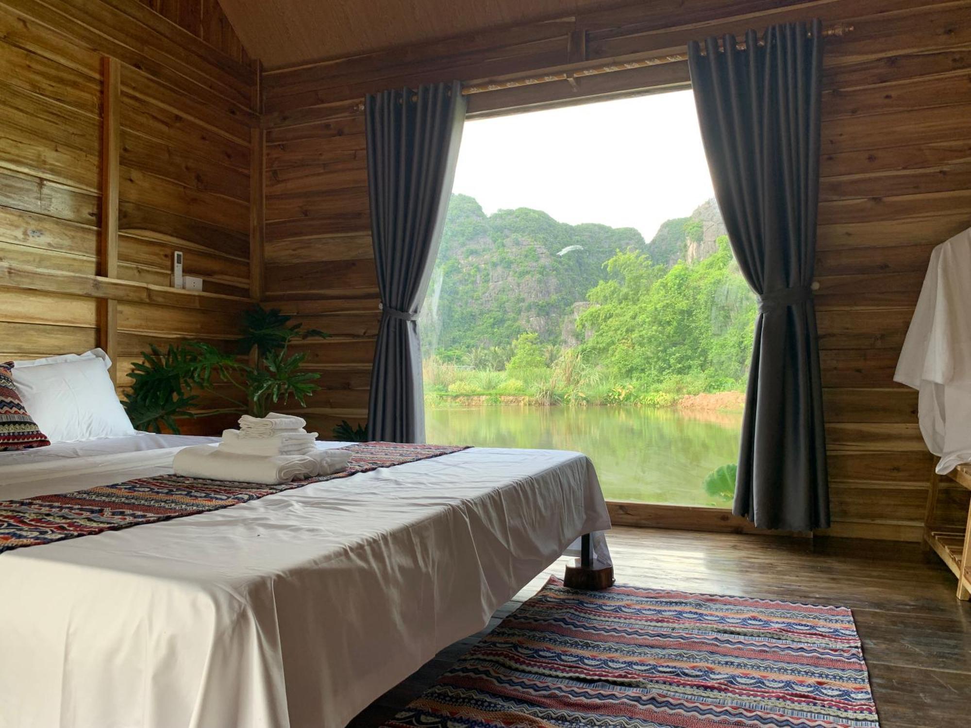 Peaceful Refuge Homestay Нин Бин Екстериор снимка